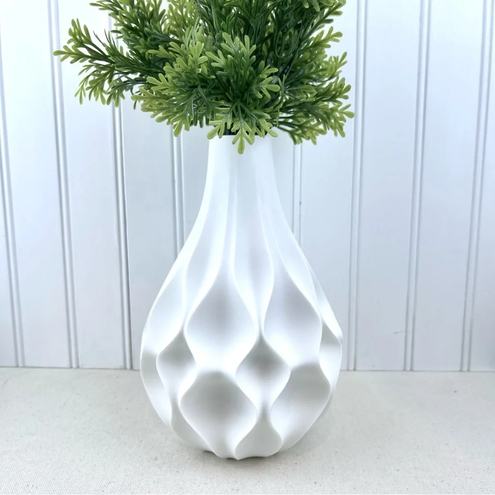 Modern Flower Vase, Abyssal Flower Vase